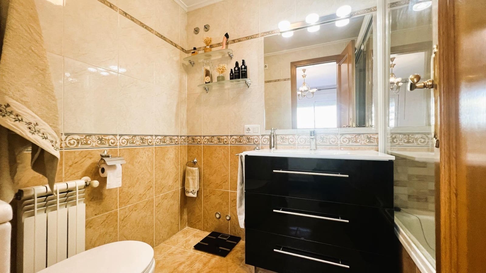 4 soveværelse Lejlighed til salg i Castello de la Plana - € 255.000 (Ref: 9712087)