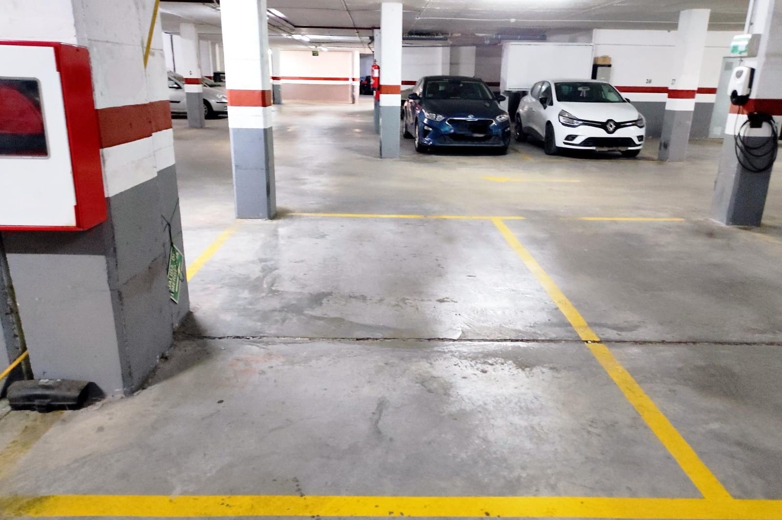 3 bedroom Flat for sale in Valencia city with pool - € 630,000 (Ref: 9732232)