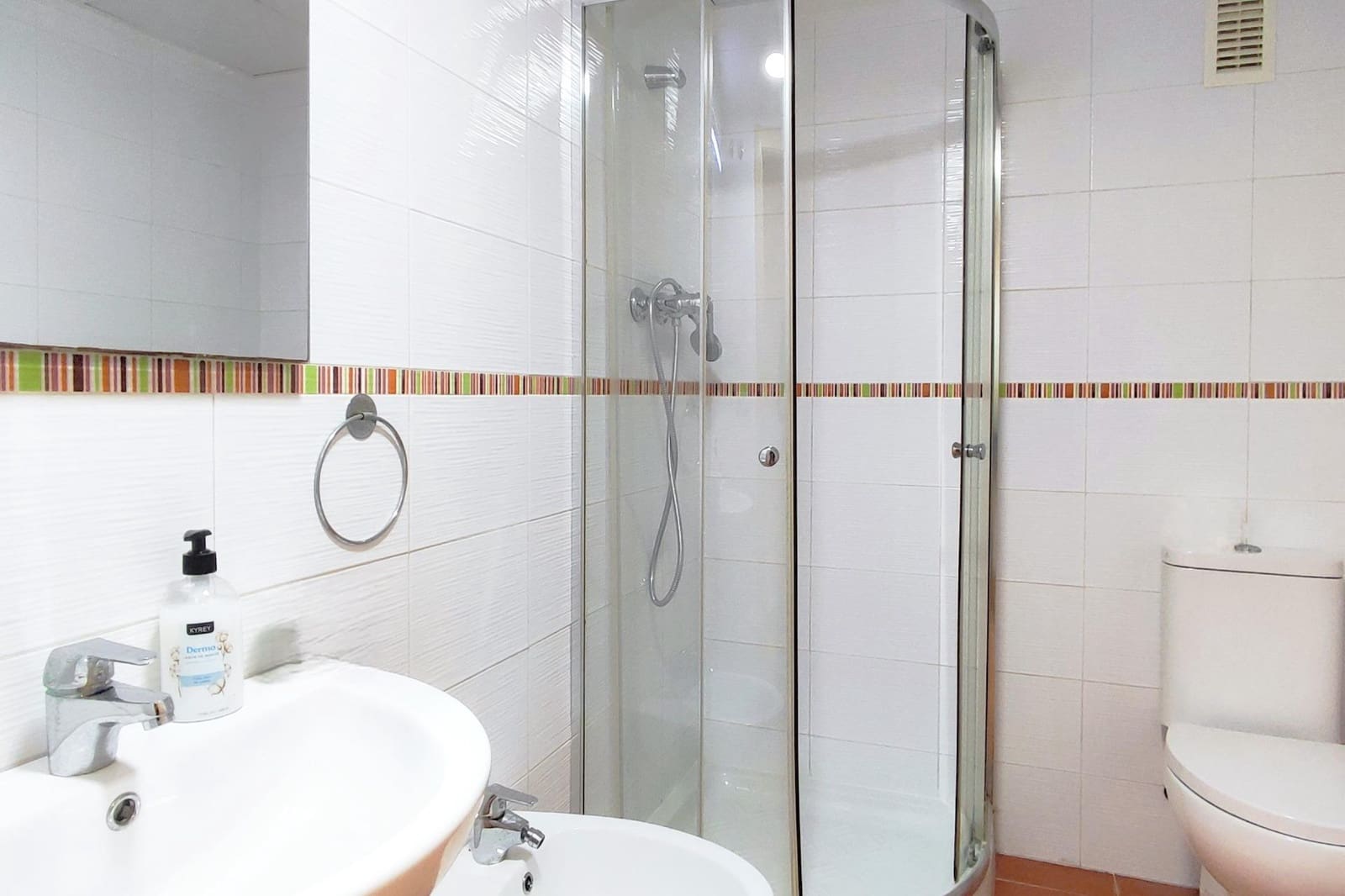 3 bedroom Flat for sale in Valencia city with pool - € 630,000 (Ref: 9732232)