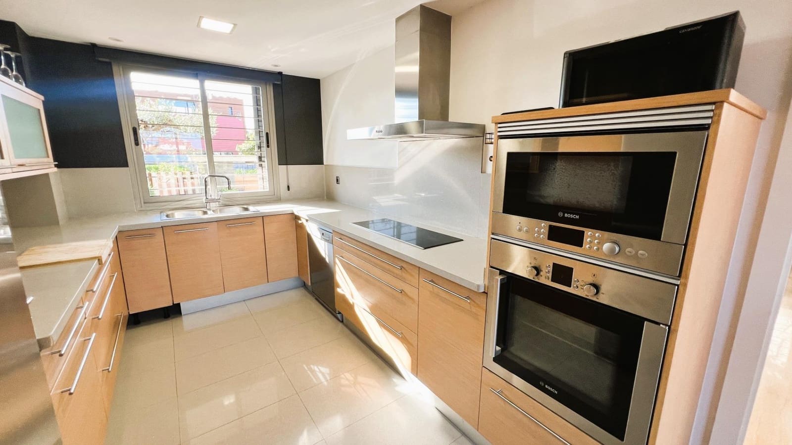 4 bedroom Villa for sale in Castello de la Plana - € 750,000 (Ref: 9738924)