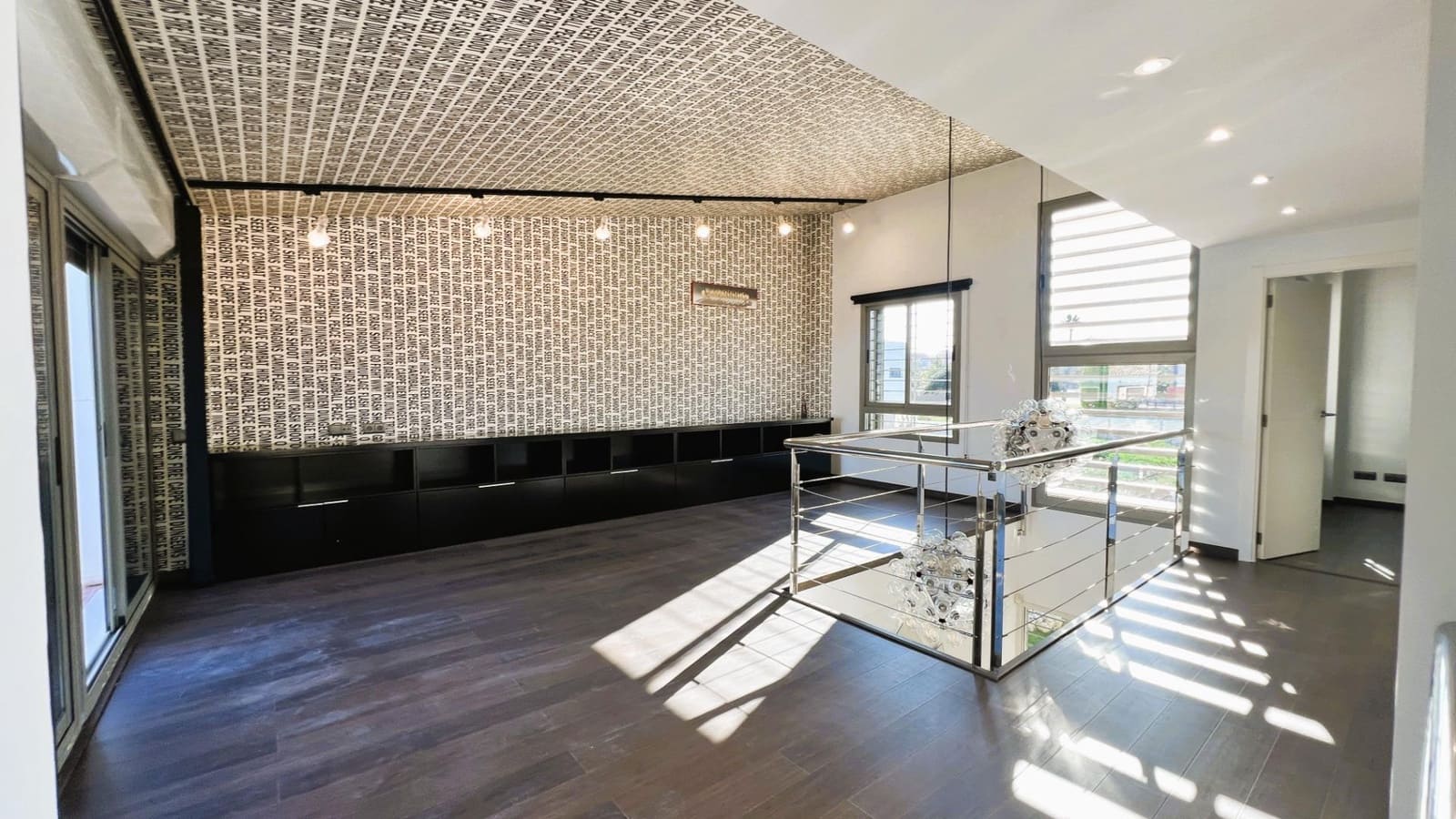 4 bedroom Villa for sale in Castello de la Plana - € 750,000 (Ref: 9738924)