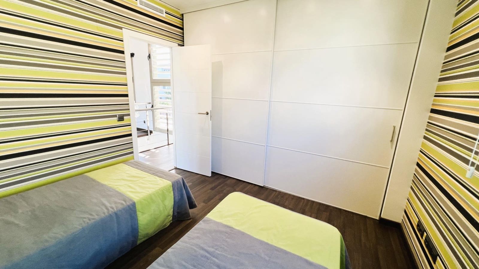 4 bedroom Villa for sale in Castello de la Plana - € 750,000 (Ref: 9738924)