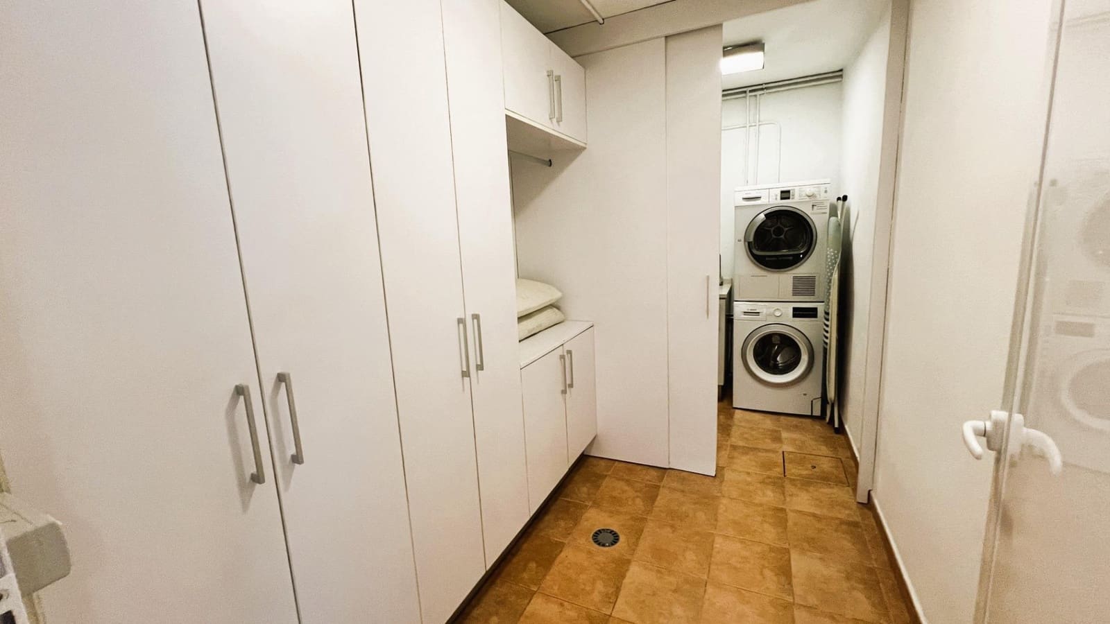 4 bedroom Villa for sale in Castello de la Plana - € 750,000 (Ref: 9738924)