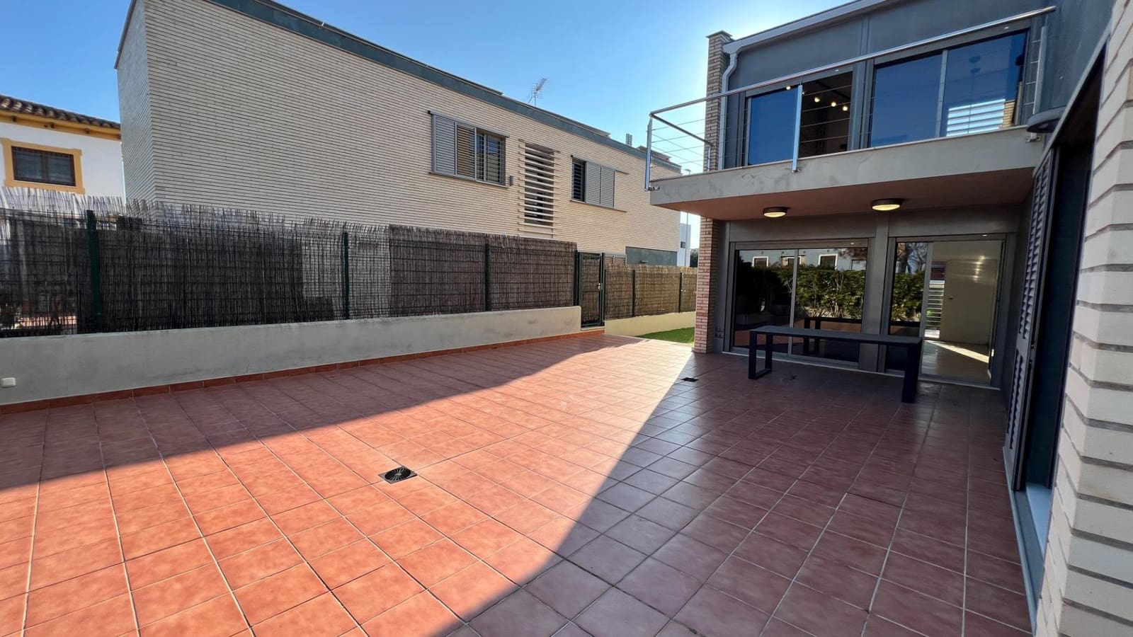 4 bedroom Villa for sale in Castello de la Plana - € 750,000 (Ref: 9738924)