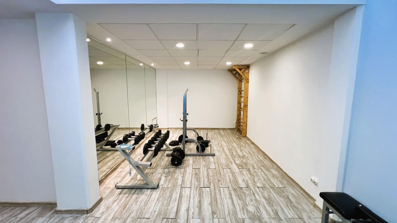 4 bedroom Villa for sale in Castello de la Plana - € 750,000 (Ref: 9738924)