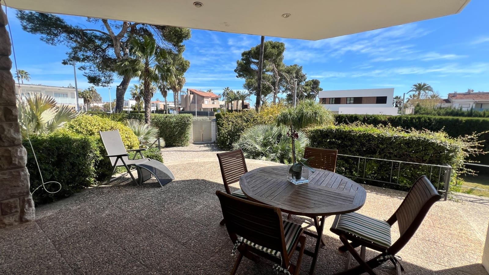 Chalet de 5 habitaciones en Castelló de la Plana en venta con garaje - 950.000 € (Ref: 9752145)