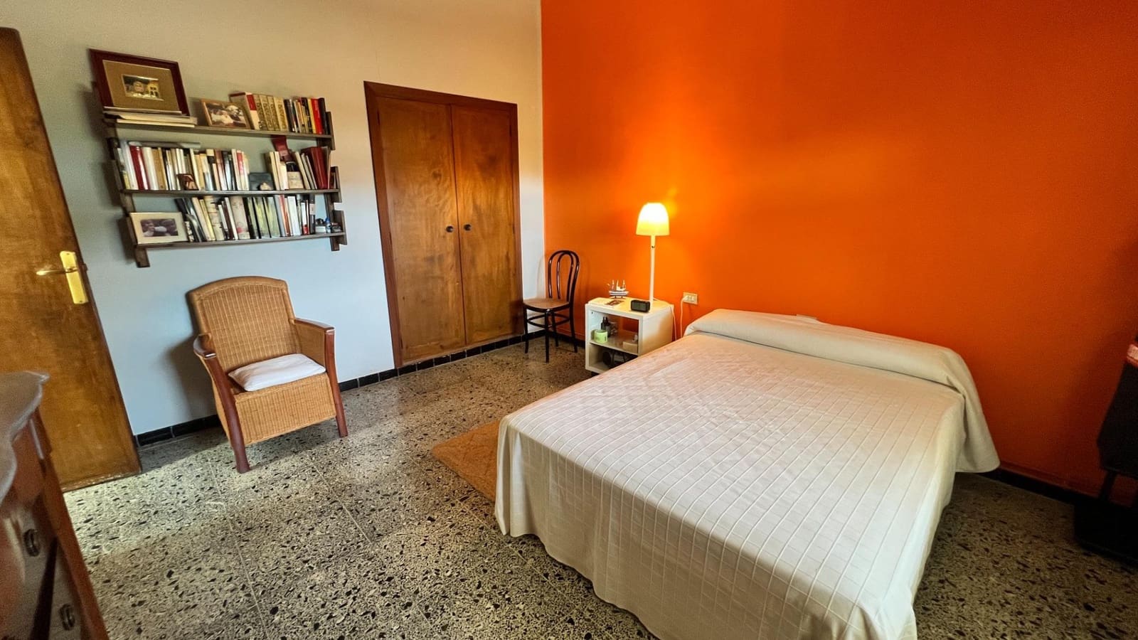 Chalet de 5 habitaciones en Castelló de la Plana en venta con garaje - 950.000 € (Ref: 9752145)