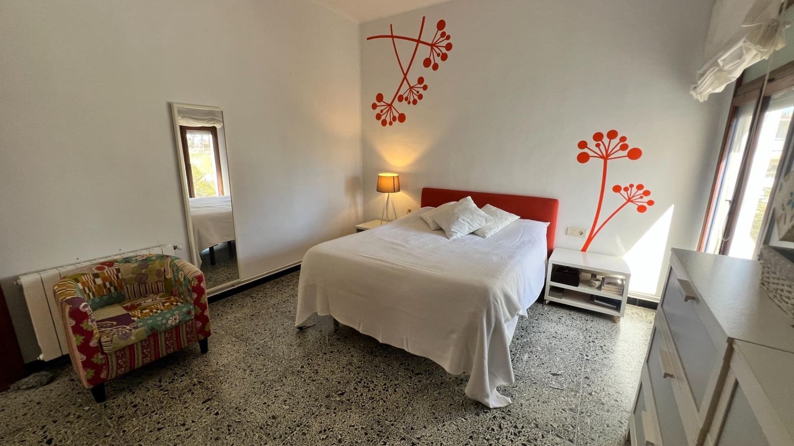 Chalet de 5 habitaciones en Castelló de la Plana en venta con garaje - 950.000 € (Ref: 9752145)