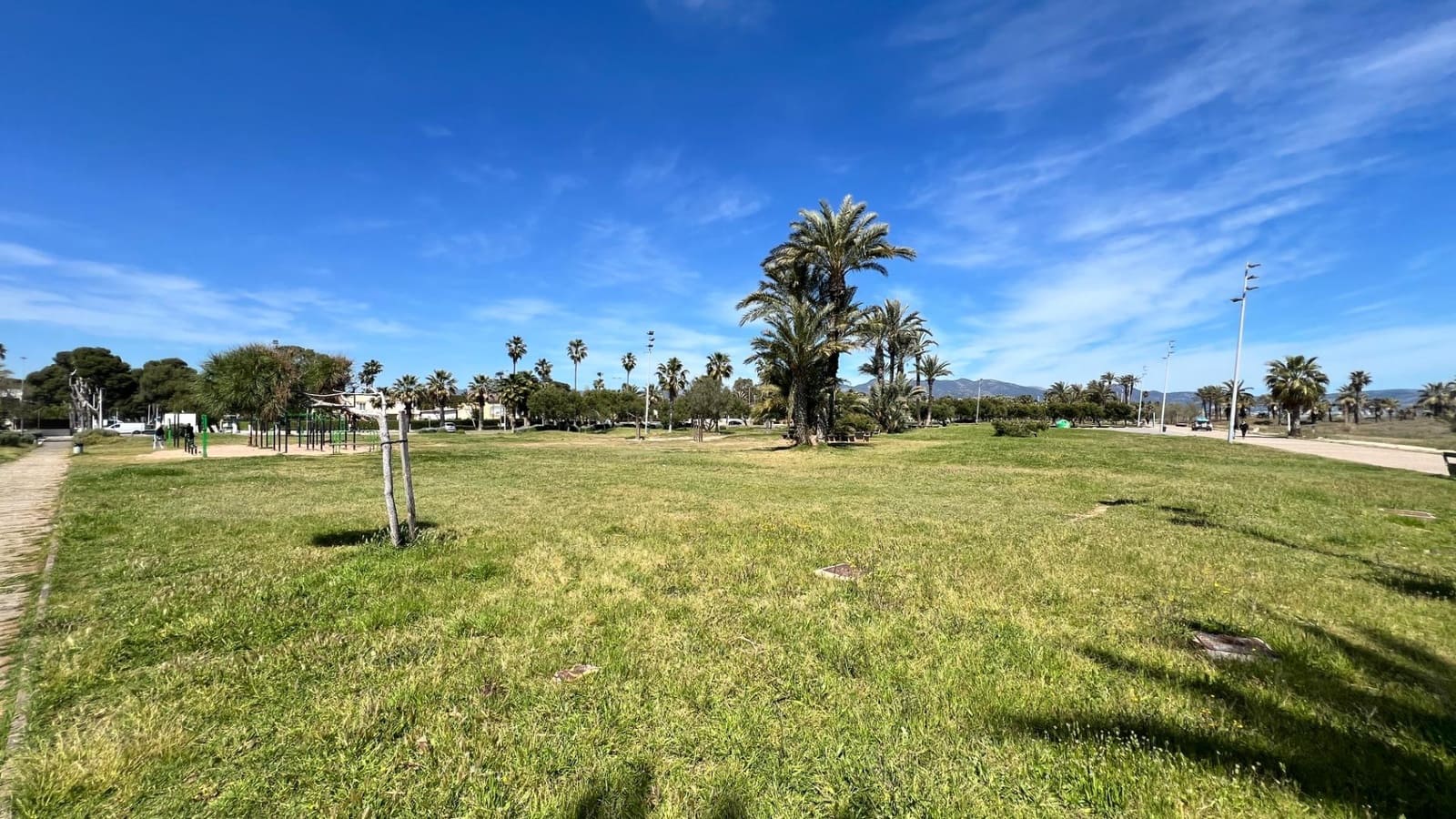 Chalet de 5 habitaciones en Castelló de la Plana en venta con garaje - 950.000 € (Ref: 9752145)