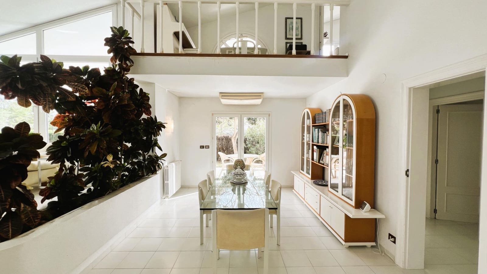 3 soverom Villa til salgs i Castello de la Plana med garasje - € 1 500 000 (Ref: 9780690)