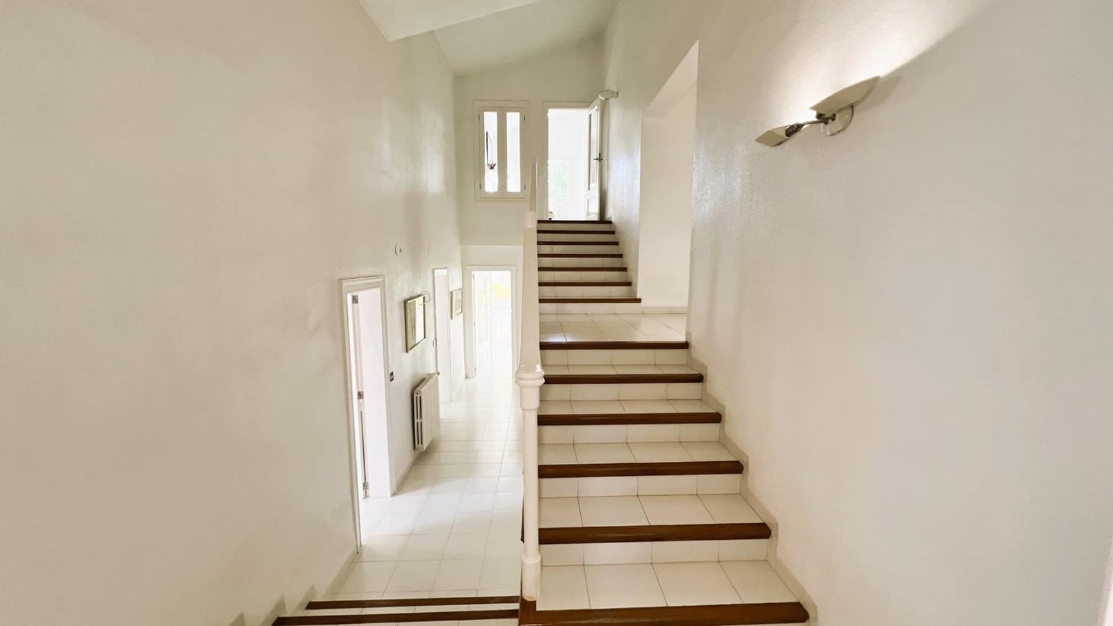 3 soverom Villa til salgs i Castello de la Plana med garasje - € 1 500 000 (Ref: 9780690)