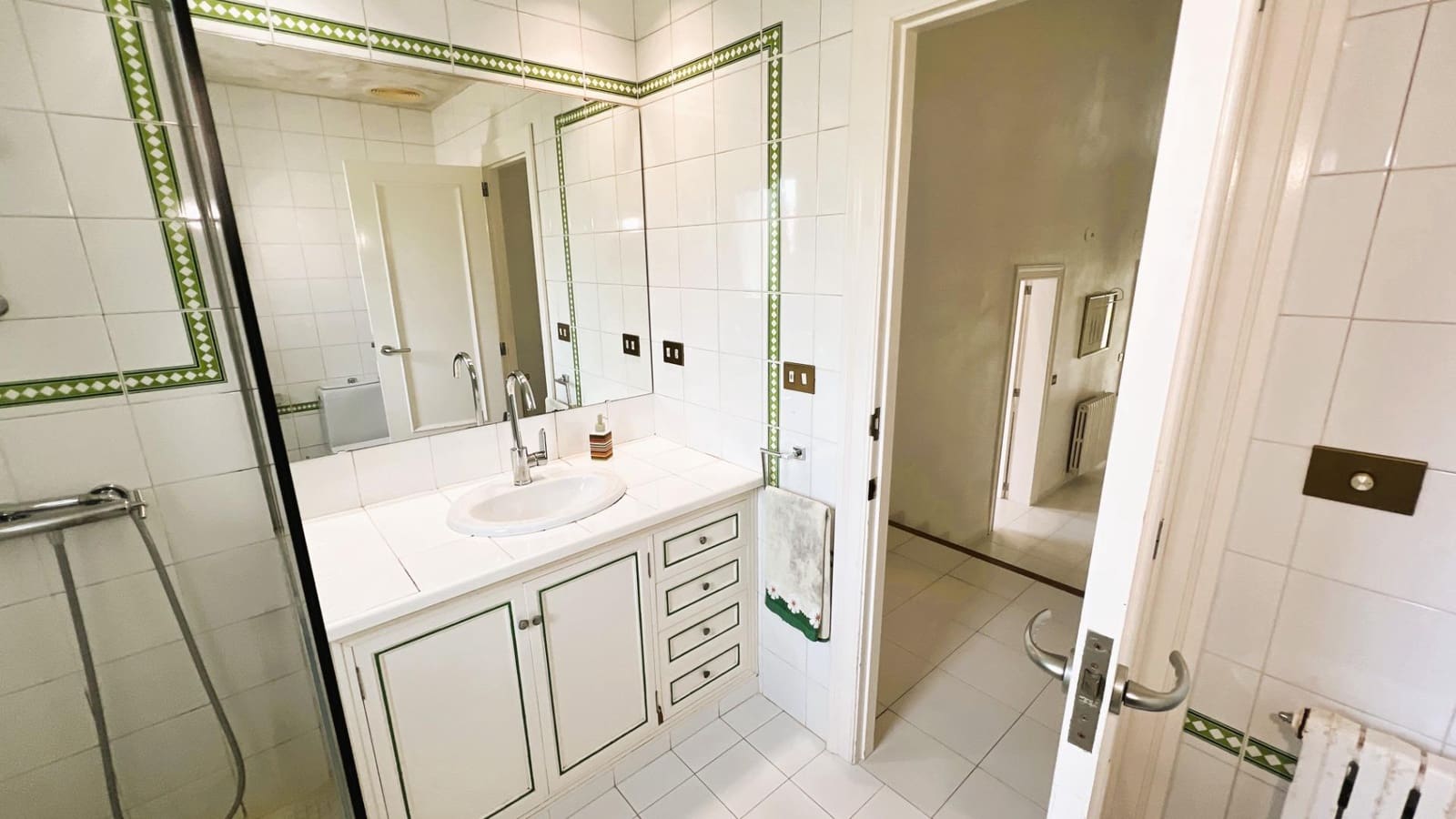 3 soverom Villa til salgs i Castello de la Plana med garasje - € 1 500 000 (Ref: 9780690)