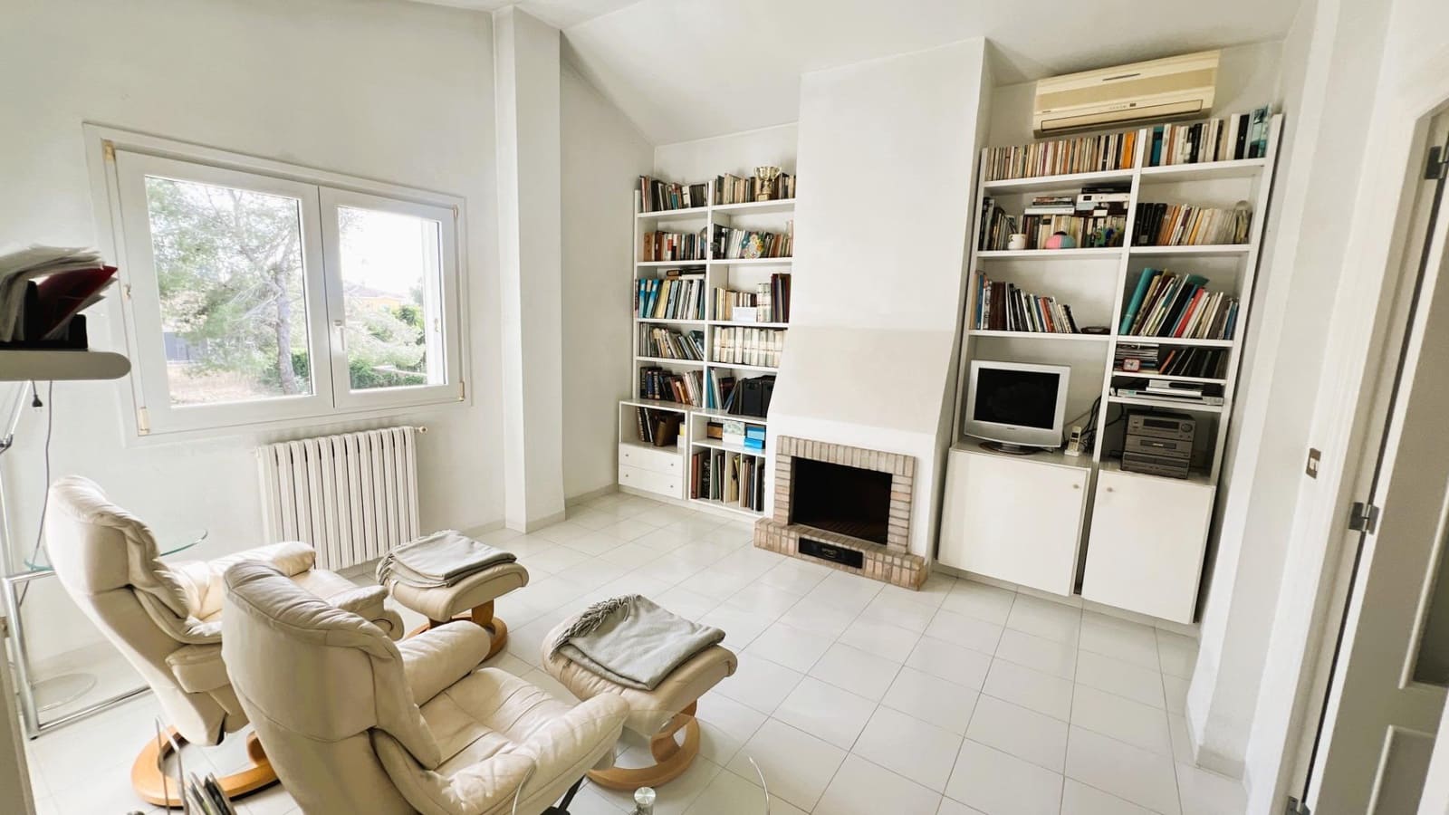 3 soverom Villa til salgs i Castello de la Plana med garasje - € 1 500 000 (Ref: 9780690)