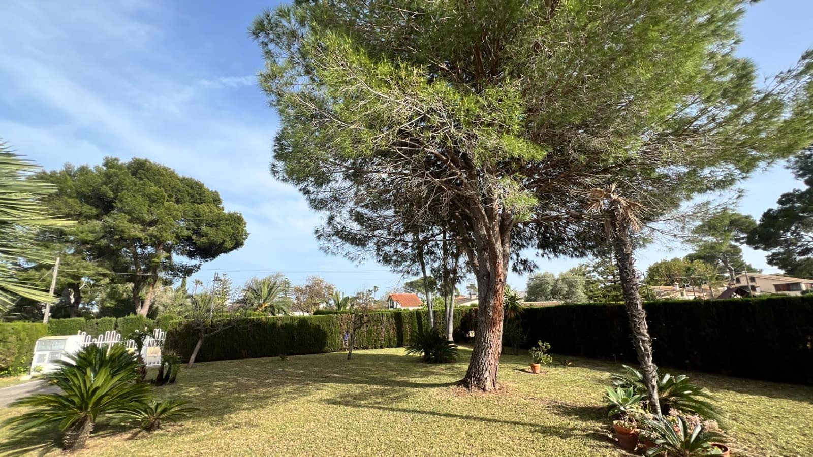 3 soverom Villa til salgs i Castello de la Plana med garasje - € 1 500 000 (Ref: 9780690)