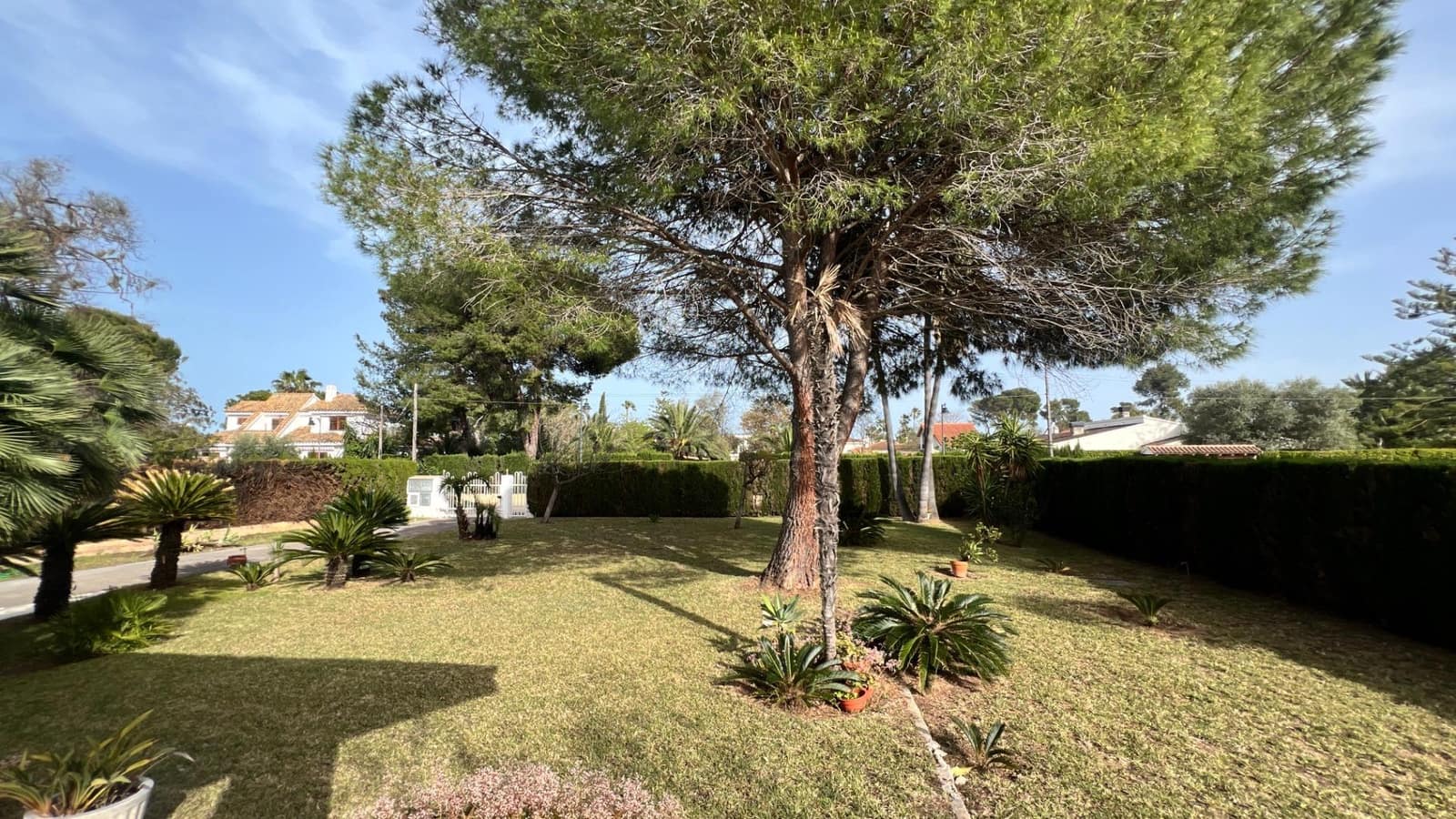 3 soverom Villa til salgs i Castello de la Plana med garasje - € 1 500 000 (Ref: 9780690)