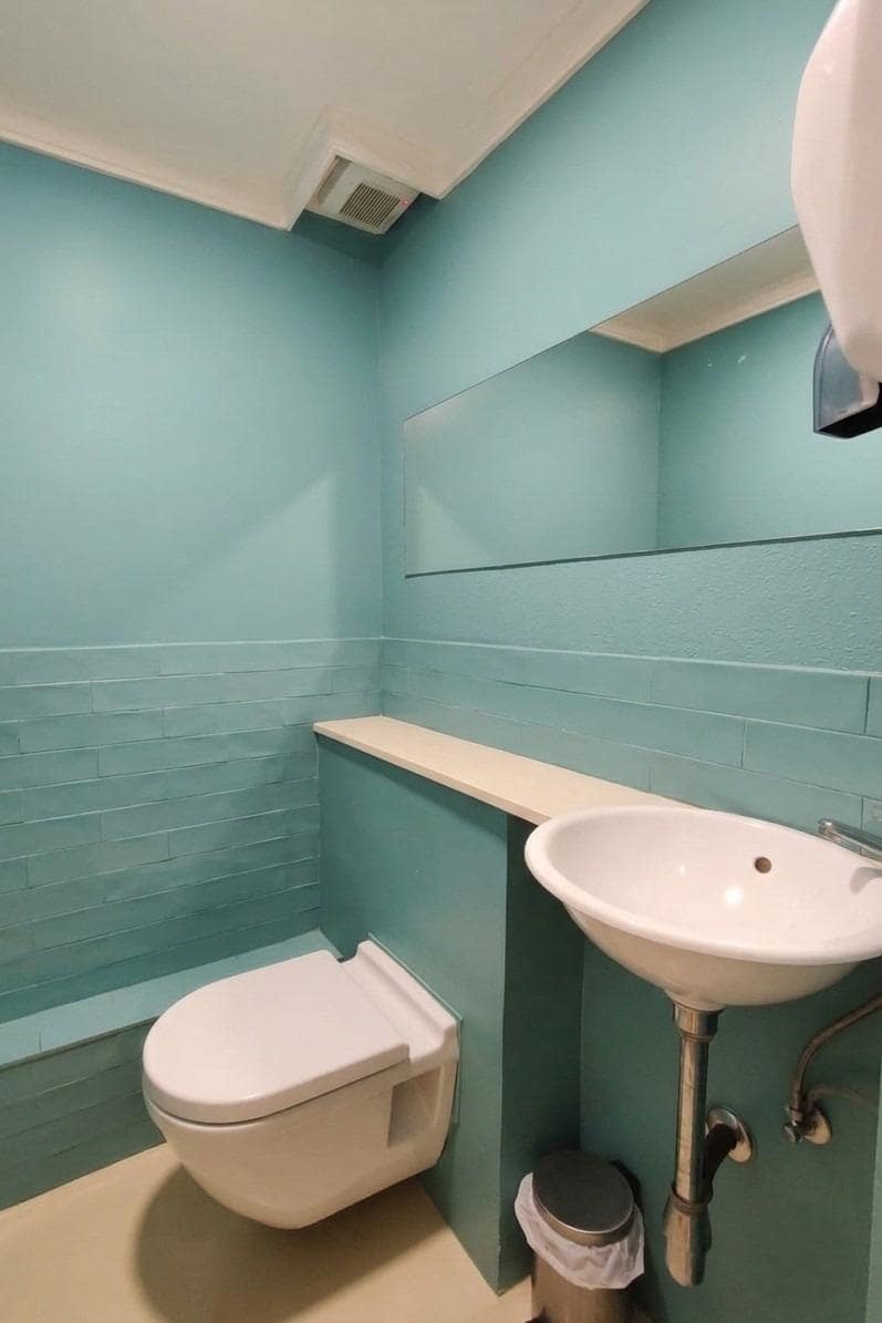 Erhverv til leje i Valencia by - € 1.400 (Ref: 9797235)