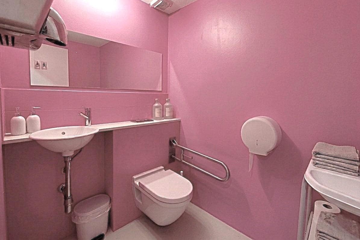 Erhverv til leje i Valencia by - € 1.400 (Ref: 9797235)