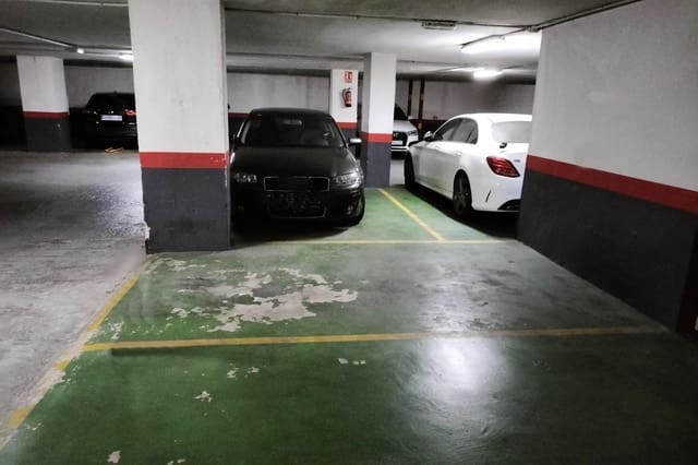 Garage zu vermieten in Russafa, València Stadt - 120 € (Ref: 9820618)