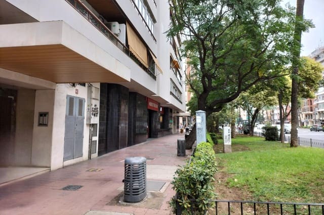 Autotalli vuokrattavana paikassa Russafa, Valencia kaupunki - 120 € (Ref: 9820618)