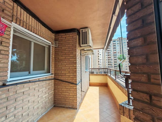 4 sovrum Lägenhet till salu i Xirivella - 290 000 € (Ref: 9843607)