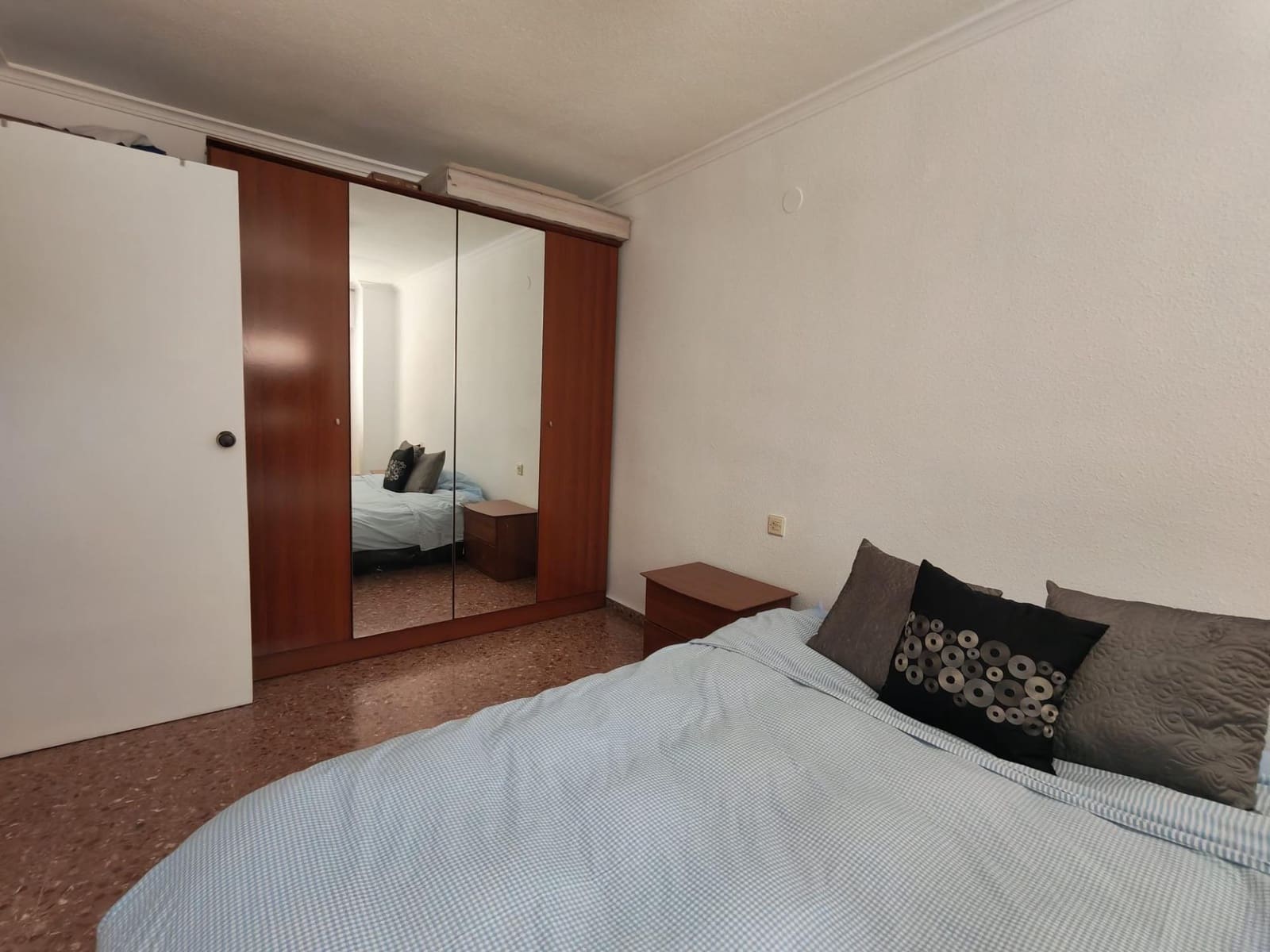 4 bedroom Flat for sale in Xirivella - € 290,000 (Ref: 9843607)