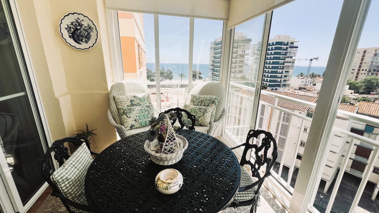 3 bedroom Apartment for sale in Benicassim with pool - € 300,000 (Ref: 9876529)