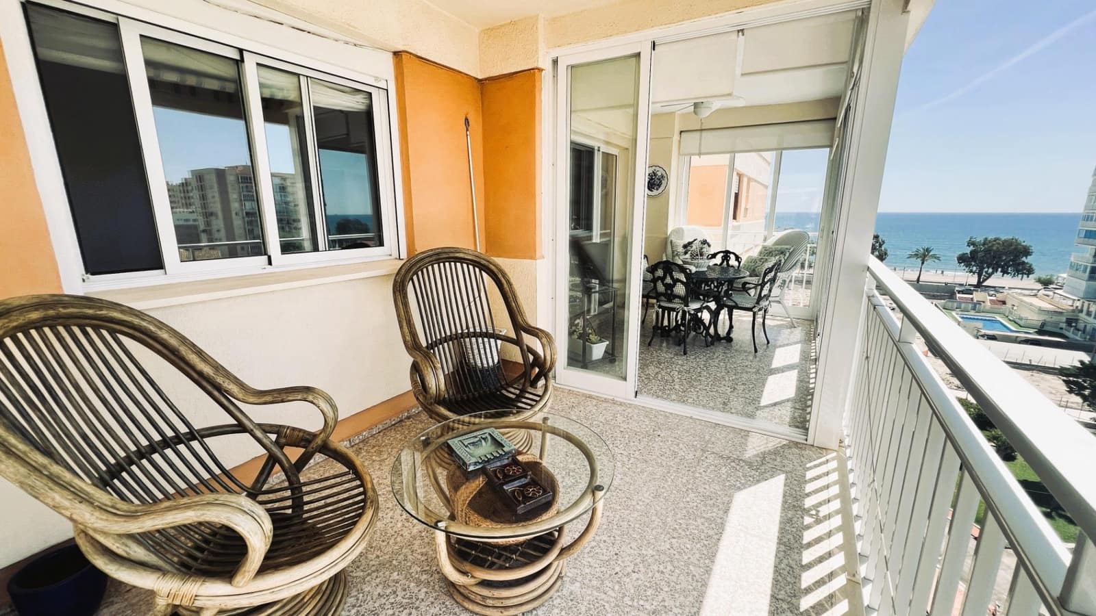 3 bedroom Apartment for sale in Benicassim with pool - € 300,000 (Ref: 9876529)