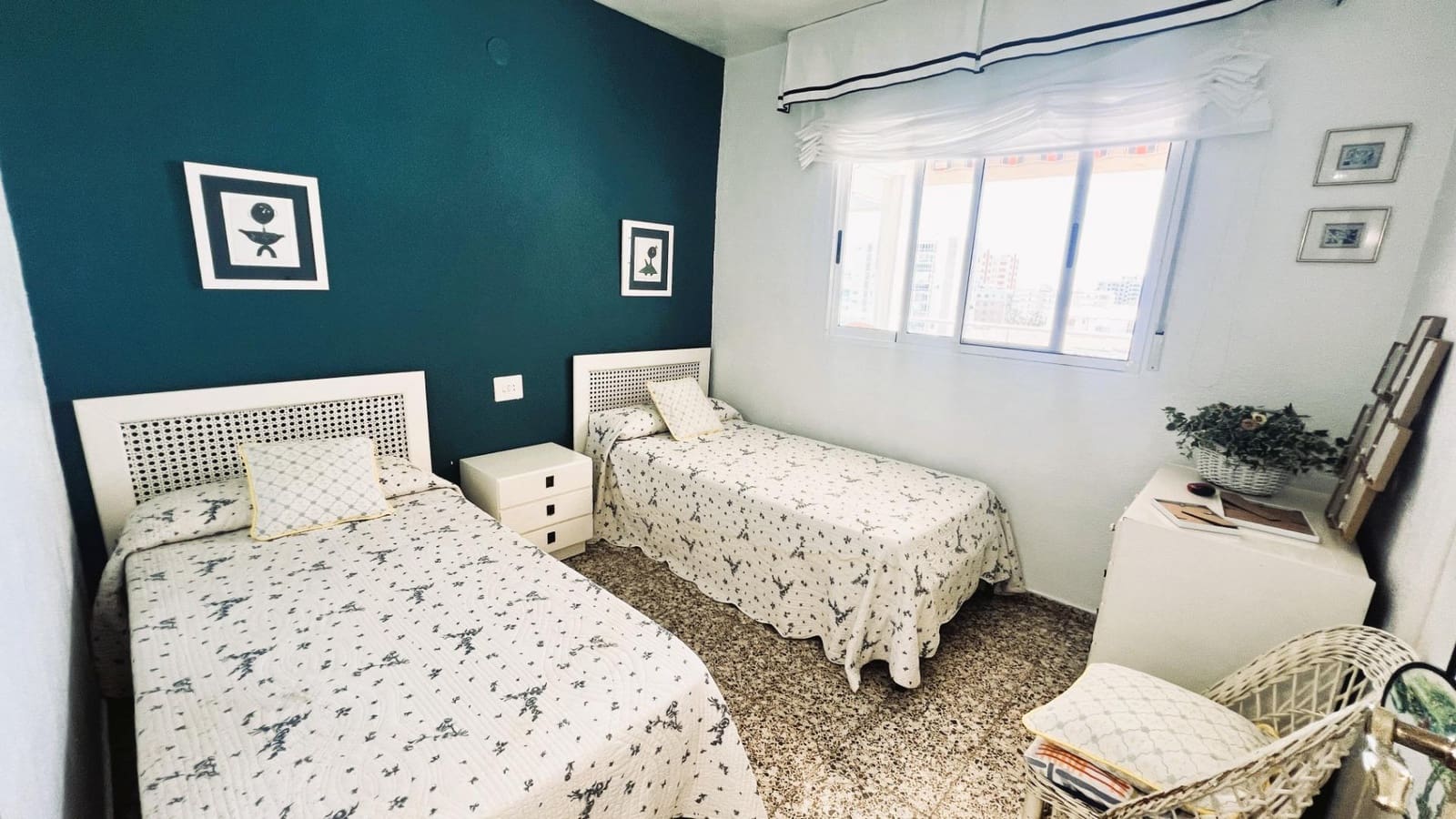 3 bedroom Apartment for sale in Benicassim with pool - € 300,000 (Ref: 9876529)