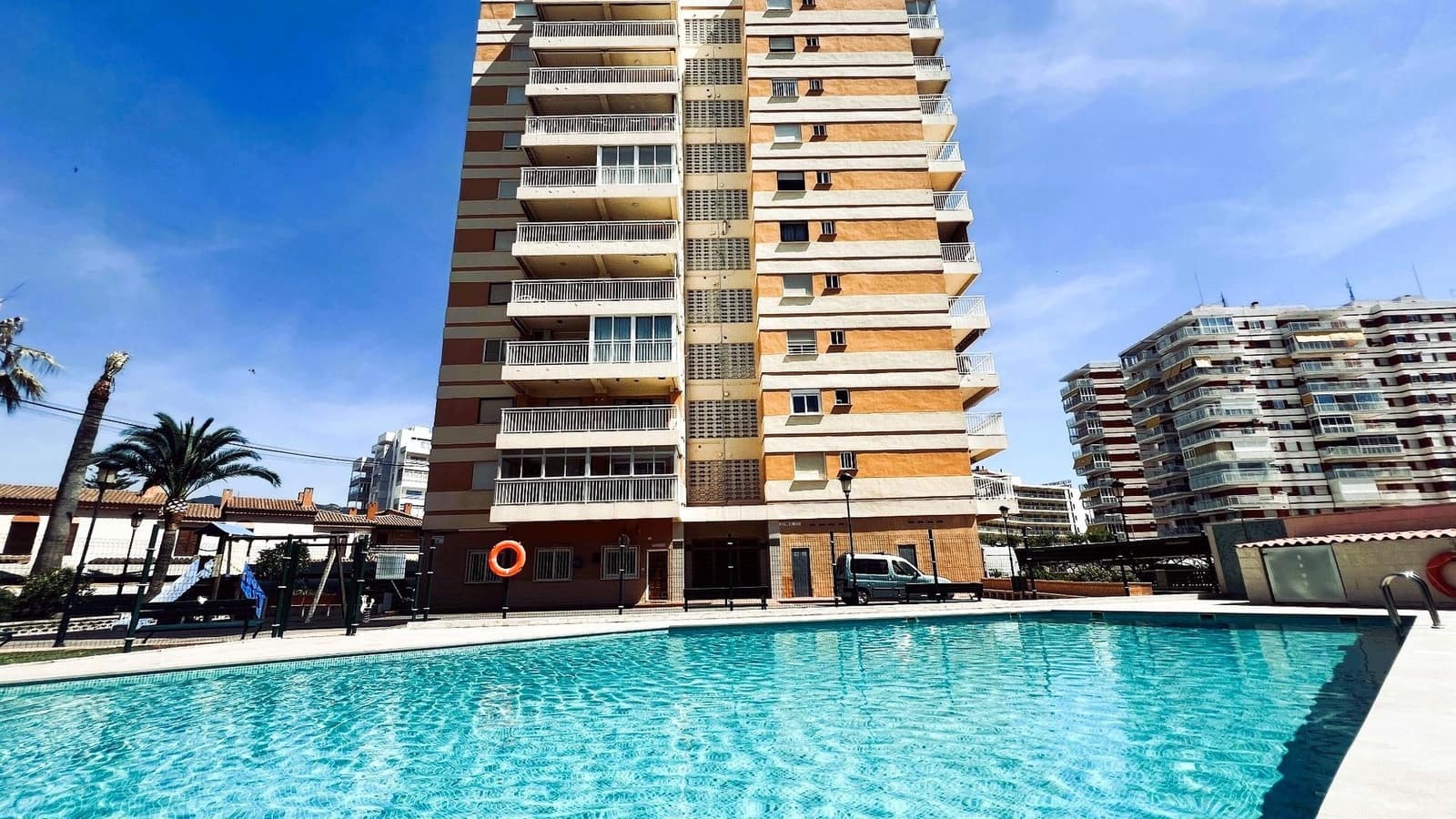 3 bedroom Apartment for sale in Benicassim with pool - € 300,000 (Ref: 9876529)