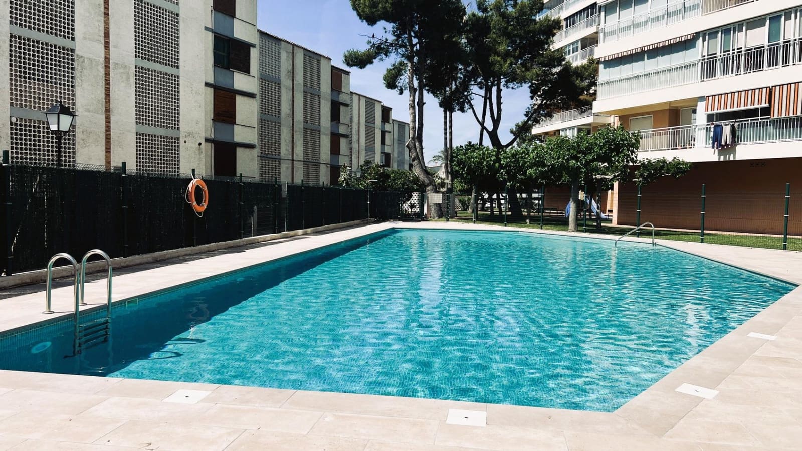 3 bedroom Apartment for sale in Benicassim with pool - € 300,000 (Ref: 9876529)
