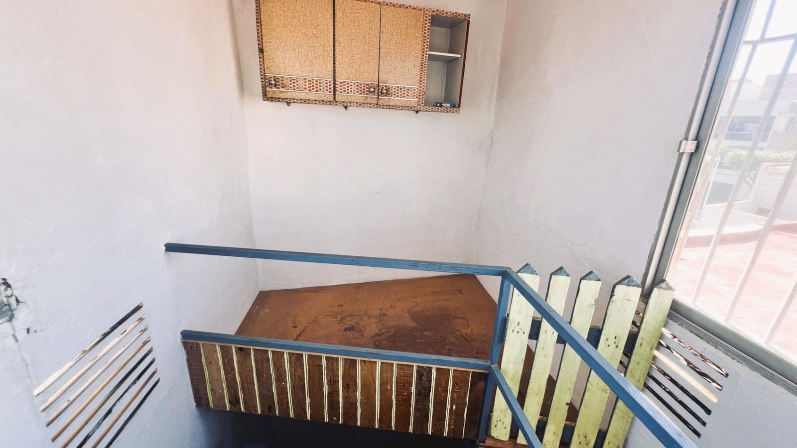 5 bedroom Flat for sale in Almassora / Almazora - € 104,000 (Ref: 9890497)