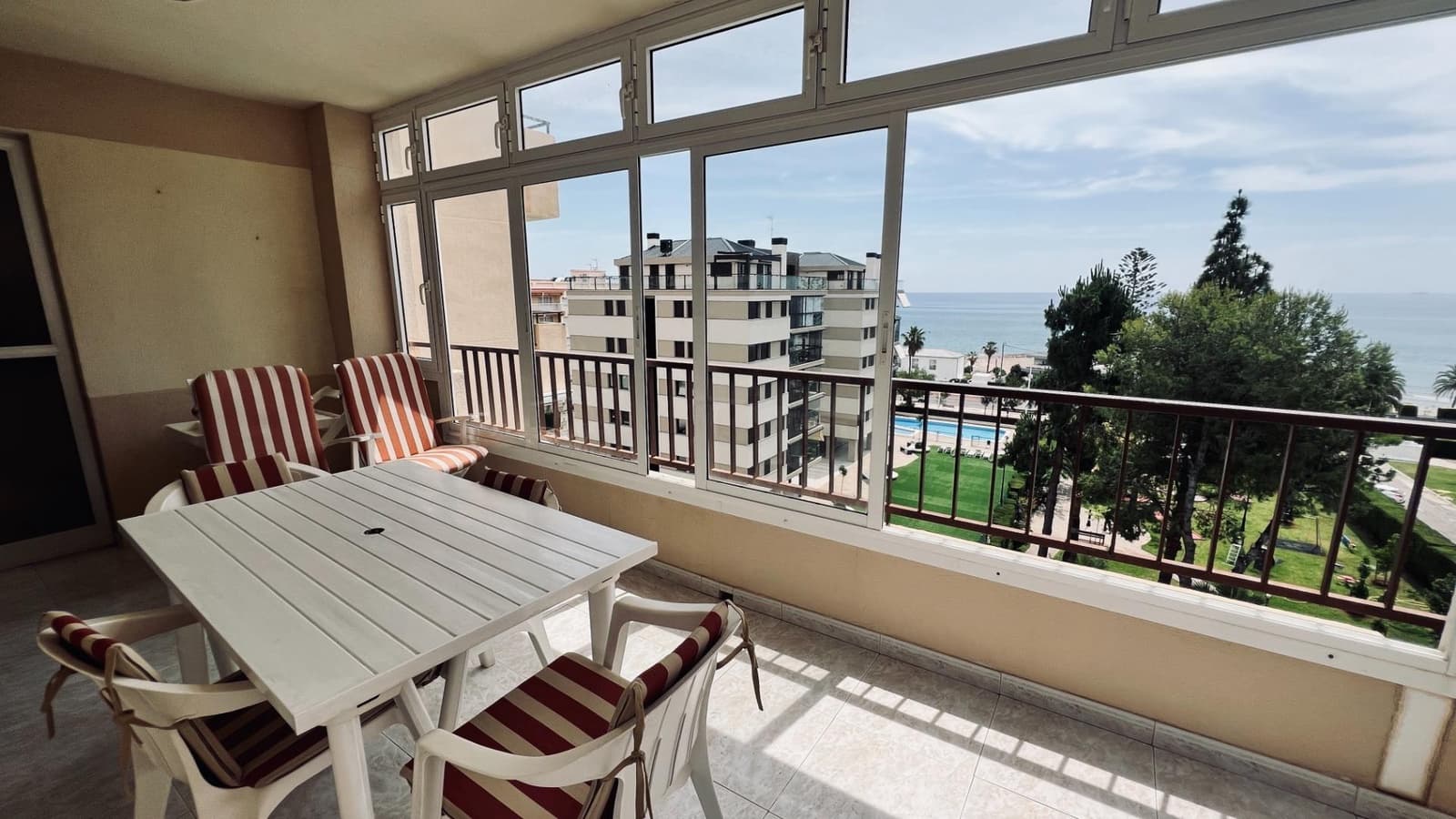 3 Zimmer Apartment zu verkaufen in Benicassim mit Pool Garage - 449.680 € (Ref: 9892467)