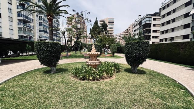 3 sypialnia Apartament na sprzedaż w Benicàssim z basenem garażem - 449 680 € (Ref: 9892467)
