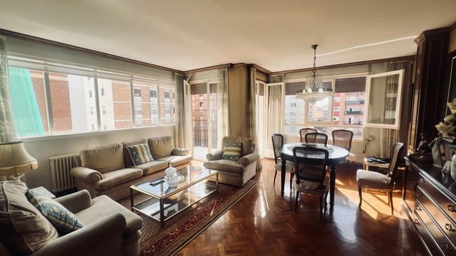 5 soveværelse Lejlighed til salg i Centro, Castelló de la Plana - € 242.000 (Ref: 9894000)