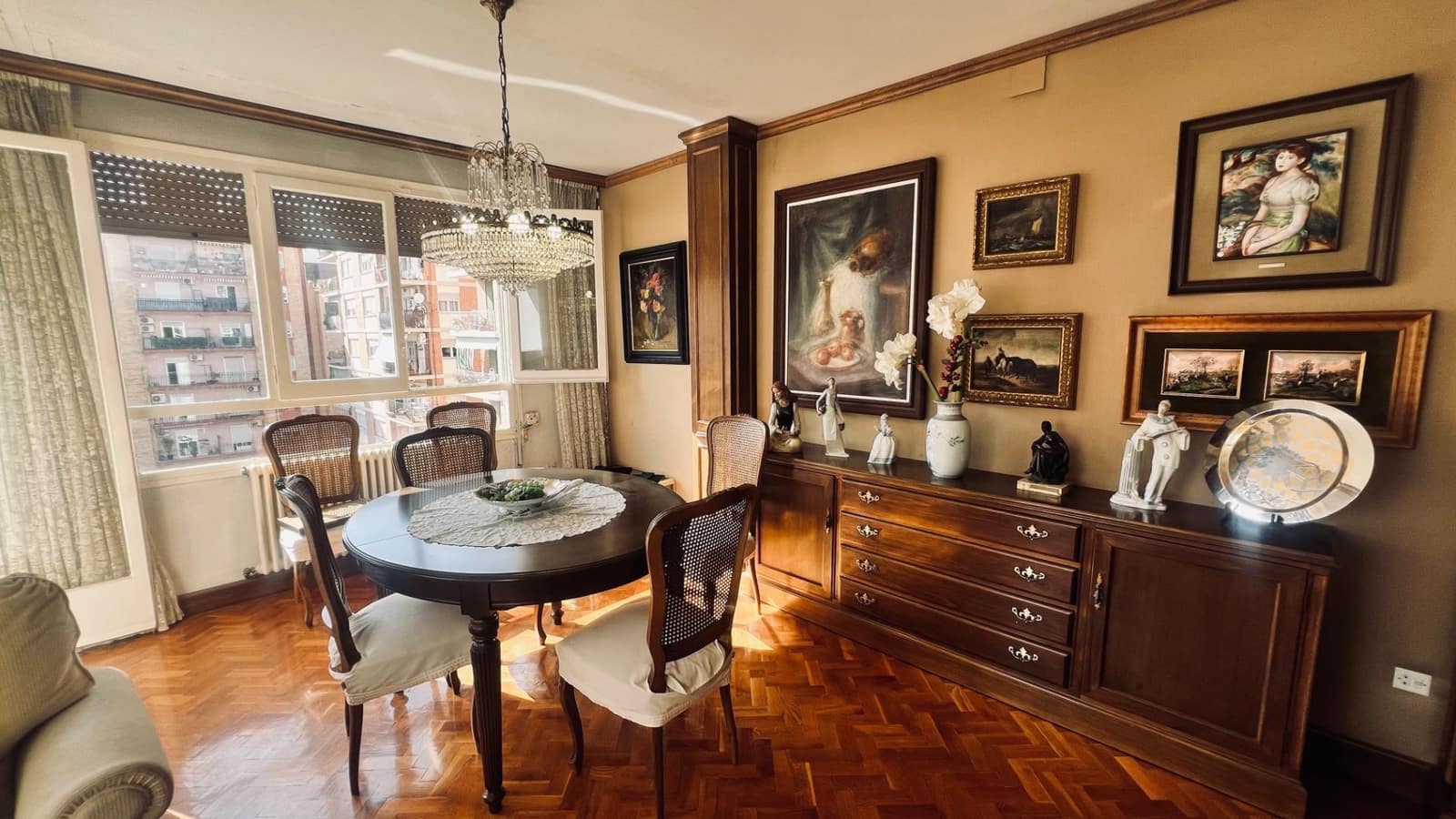 5 soveværelse Lejlighed til salg i Castello de la Plana - € 242.000 (Ref: 9894000)