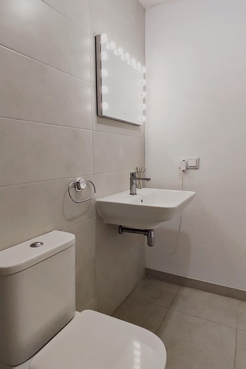 2 soverom Leilighet til salgs i Valencia by - € 275 000 (Ref: 9898912)