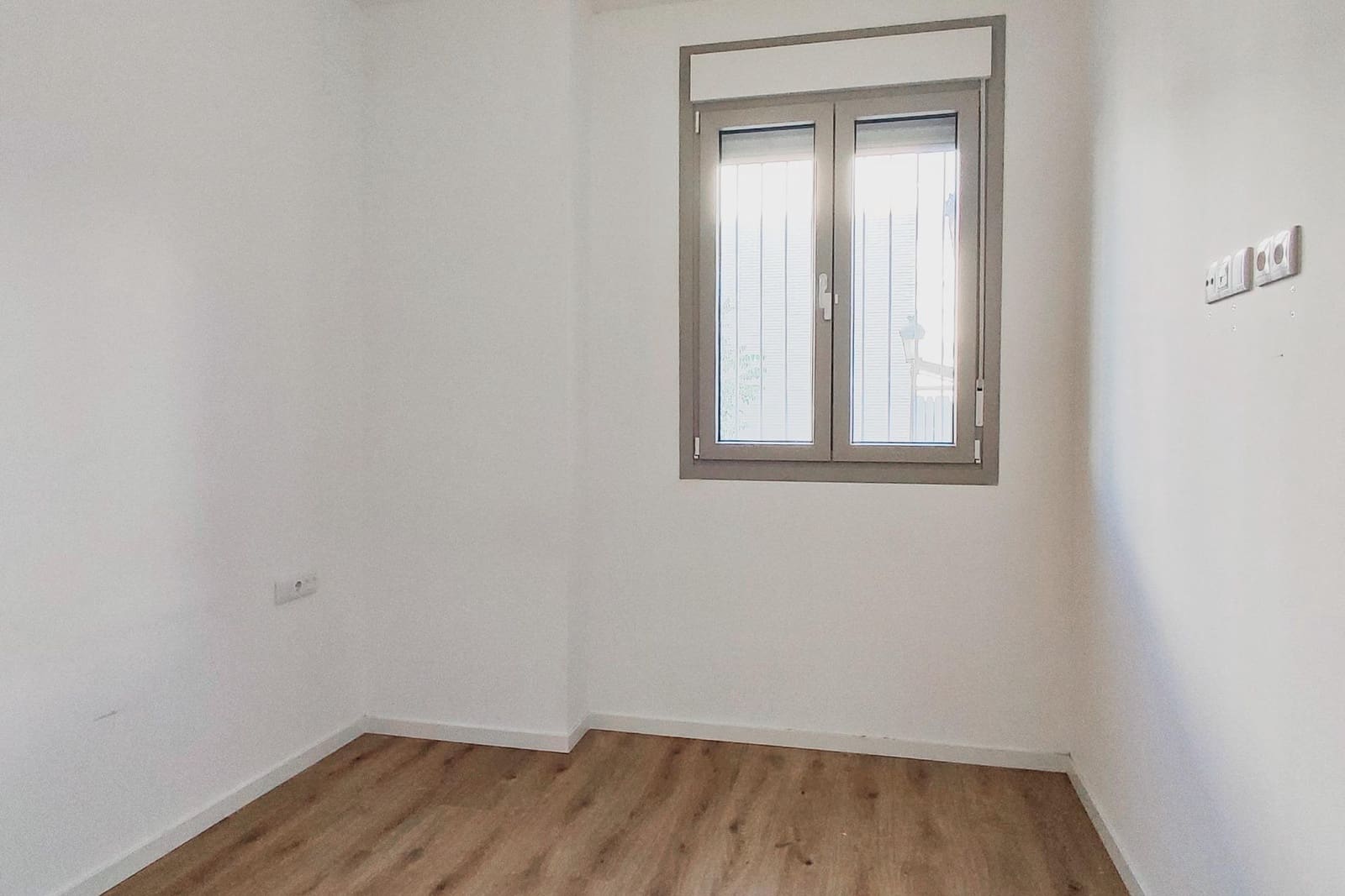 2 soverom Leilighet til salgs i Valencia by - € 275 000 (Ref: 9898912)