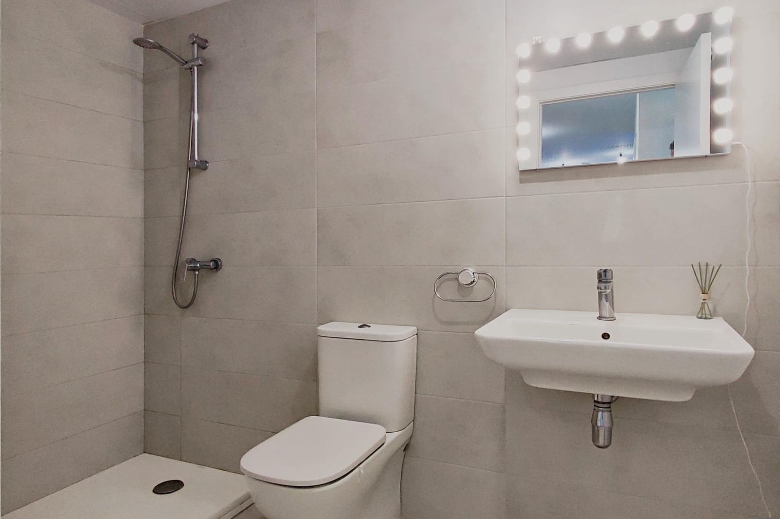 2 soverom Leilighet til salgs i Valencia by - € 275 000 (Ref: 9898912)