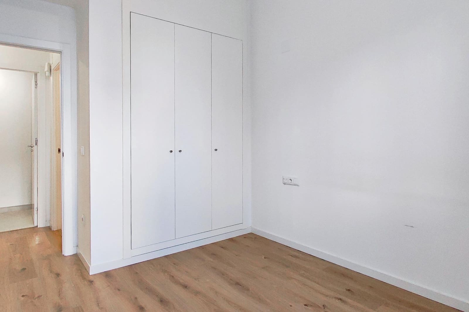 2 soverom Leilighet til salgs i Valencia by - € 275 000 (Ref: 9898912)