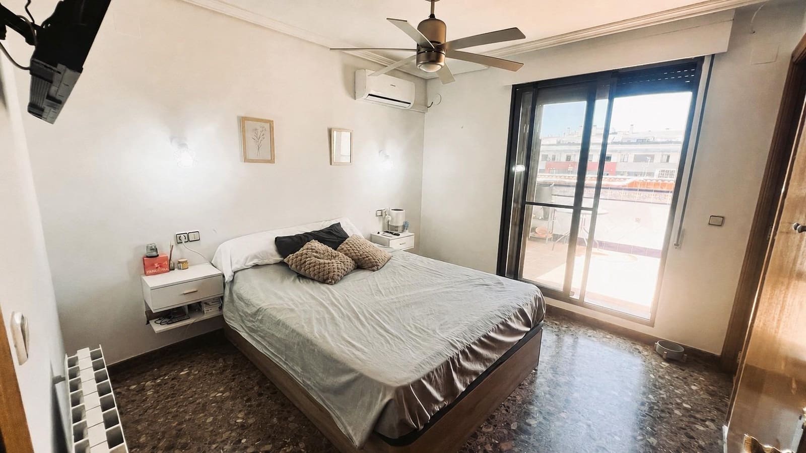 4 soveværelse Penthouse til salg i Castello de la Plana - € 300.000 (Ref: 9920539)