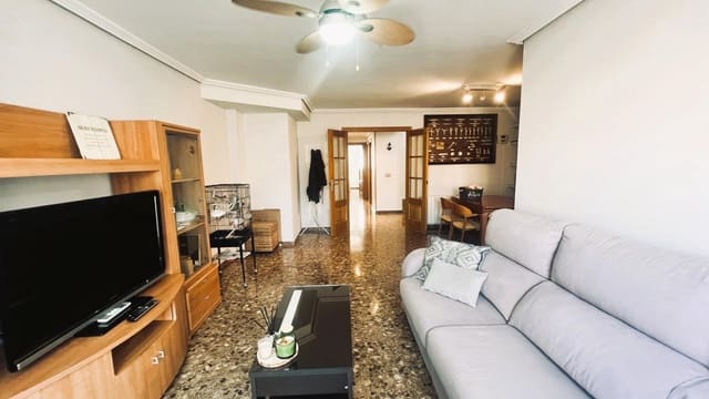 4 soveværelse Penthouse til salg i Sur, Castelló de la Plana - € 300.000 (Ref: 9920539)