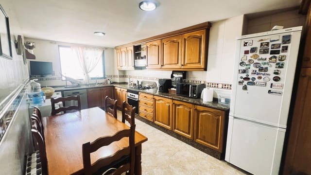 4 soveværelse Penthouse til salg i Sur, Castelló de la Plana - € 300.000 (Ref: 9920539)