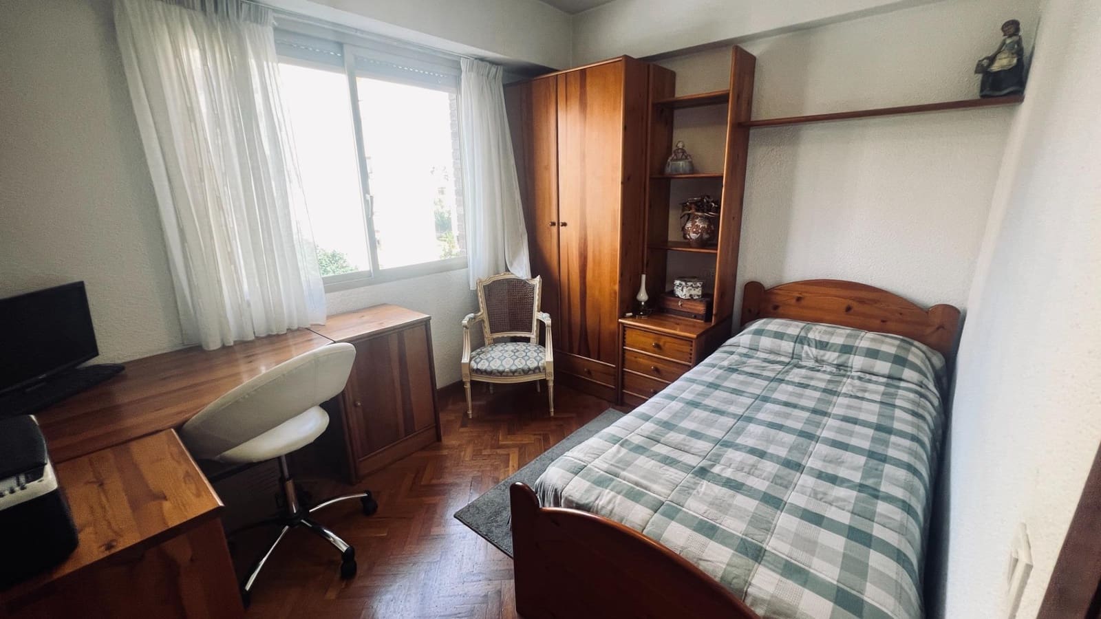 4 soveværelse Lejlighed til salg i Castello de la Plana med garage - € 257.610 (Ref: 9922399)