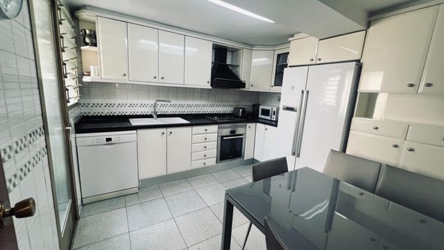 4 soveværelse Lejlighed til salg i Norte, Castelló de la Plana med garage - € 257.610 (Ref: 9922399)