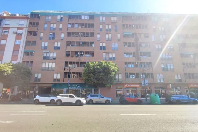 Garage for sale in Albors, Valencia city - € 27,500 (Ref: 9940069)