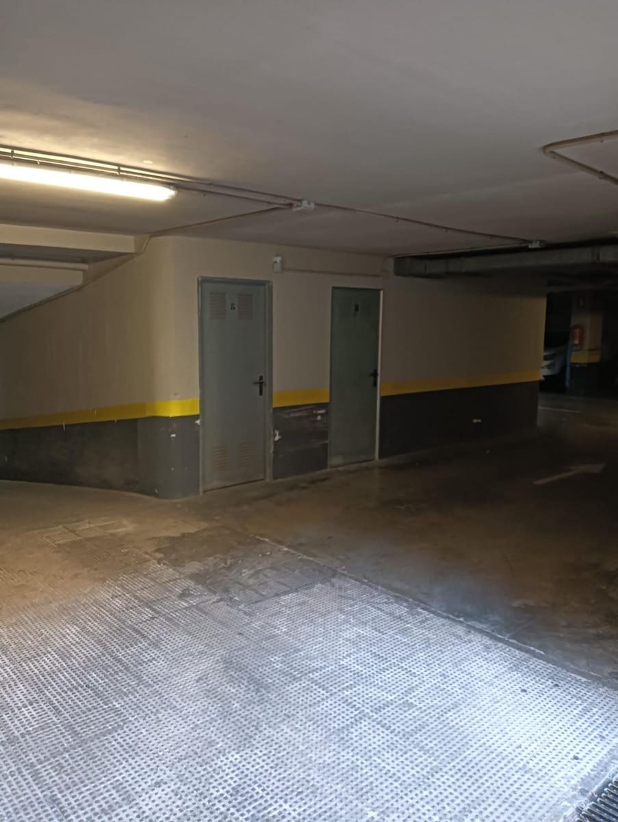 Garasje til salgs i Valencia by - € 29 900 (Ref: 9948011)