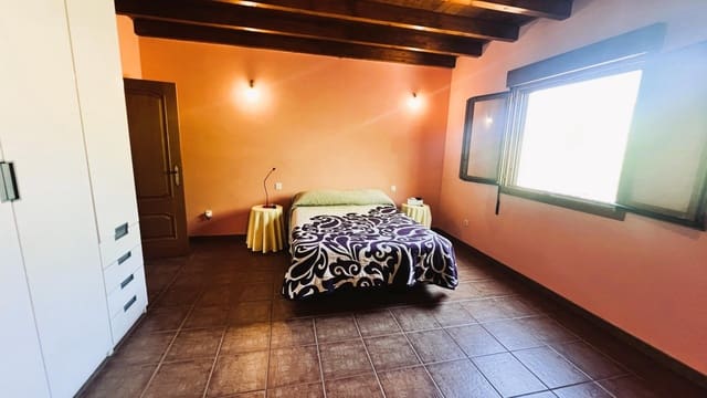 3 bedroom Finca/Country House for sale in La Pobla Tornesa - € 340,000 (Ref: 9954311)