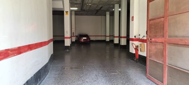 Komercyjne na sprzedaż w Castelló de la Plana z garażem - 450 000 € (Ref: 9958068)