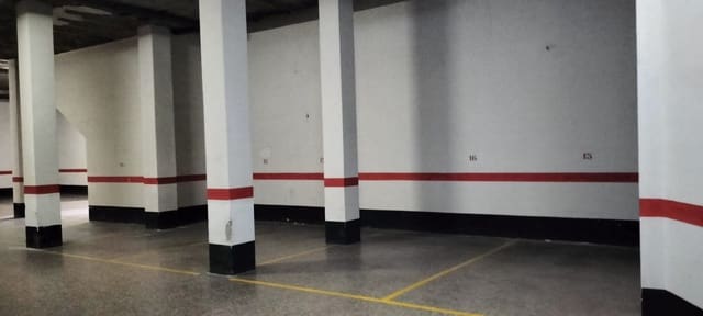 Komercyjne na sprzedaż w Castelló de la Plana z garażem - 450 000 € (Ref: 9958068)