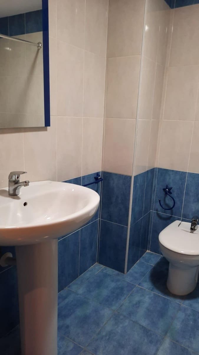 3 bedroom Flat for rent in Castello de la Plana with garage - € 895 (Ref: 9959865)